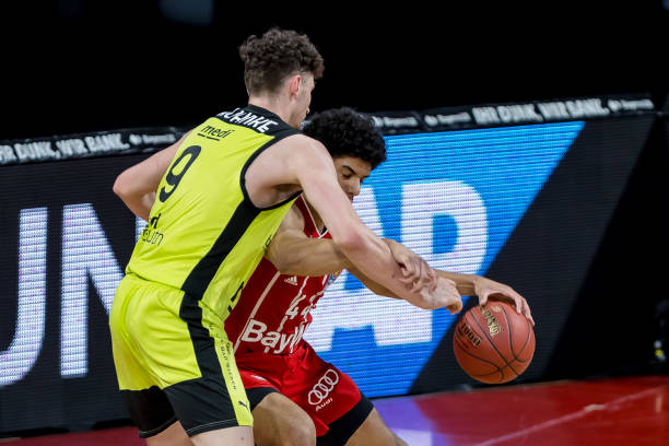 帮助球队占 帮助球队占