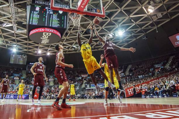 威胁射门的 威胁射门的